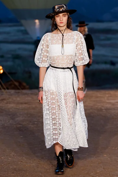 Look 66